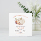 White Cream Pumpkin Rustic Floral Baby shower Kaart (Staand voorkant)