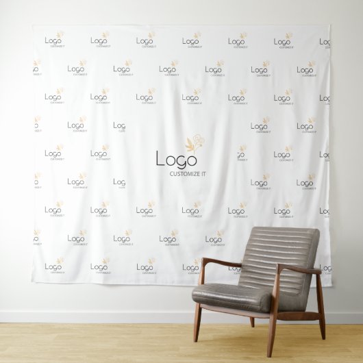 White Custom Business Logo Step Repeat Backdrop Wandkleed (In Situ (horizontaal))