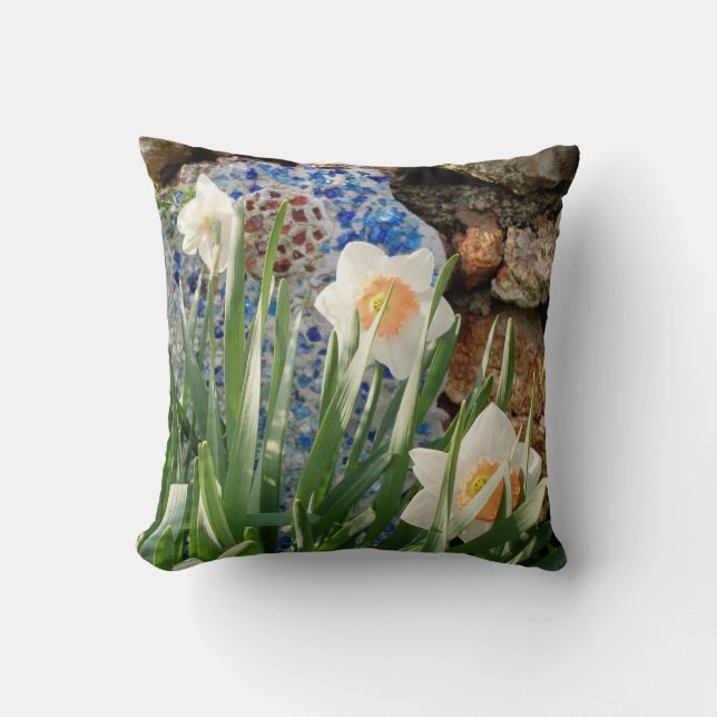 White Daffodils Garden Pillow Kussen (Voorkant)