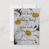 White Daisies Floral Birthday Party Kaart (Voorkant)