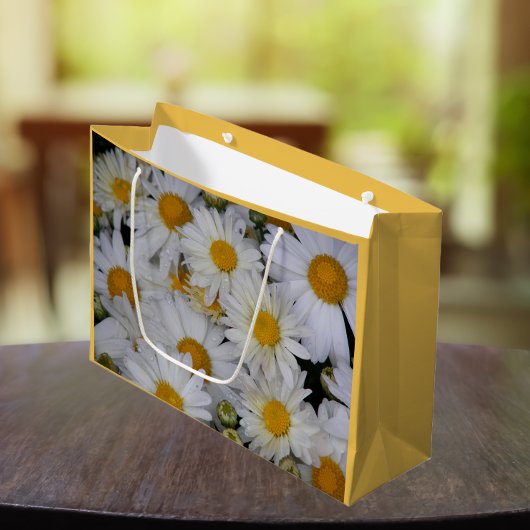 White Daisies Floral Large Cadeautasje