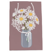 White Daisies Mason Jar over Rosy Brown Medium Cadeauzakje (Voorkant)