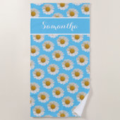 White Daisies on Sky Blue Personalized Beach Towel Strandlaken (Voorkant)