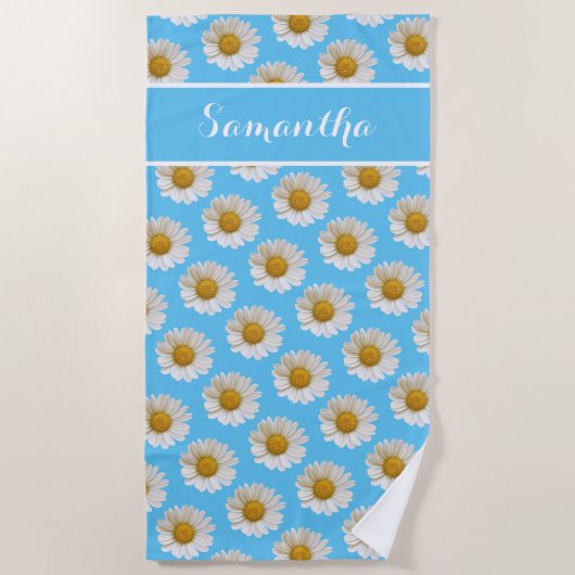 White Daisies on Sky Blue Personalized Beach Towel Strandlaken (Voorkant)