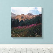 White Daisies Paars Fireweed Talkeetna Mtns. Canvas Afdruk (Insitu (Houten vloer))