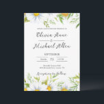 White Daisies Waterverf Script Wedding Invitation Kaart<br><div class="desc">waterverf witte waaiers op een witte achtergrond. Het elegante manuscript brengt deze uitnodiging aan een elegante nog casual blik. Ideaal voor je lente- of zomerhuwelijk.</div>