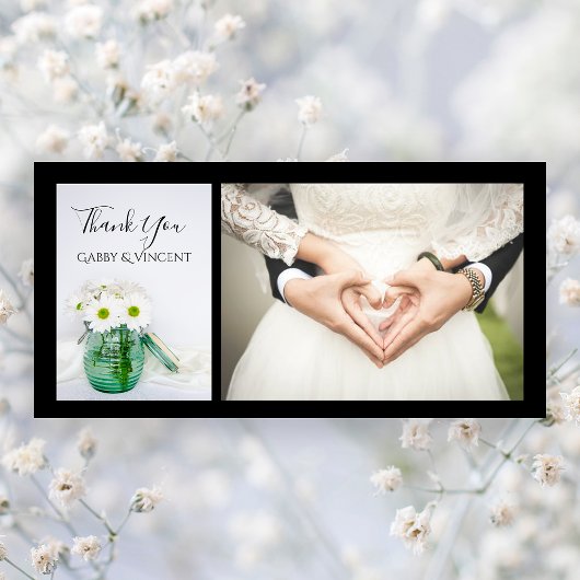White Daisies with Blue Jar Vase Wedding Bedankt