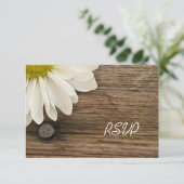 White Daisy and Barn Wood Country Weddenschap RSVP (Staand voorkant)