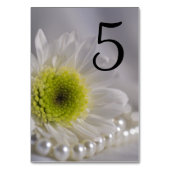 White Daisy and Pearls Wedding Table Numbers Kaart (Achterkant)