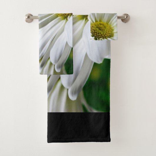 White Daisy Bath Towel Set Bad Handdoek (Insitu)