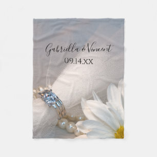 White Daisy Elegance Wedding Fleece Deken