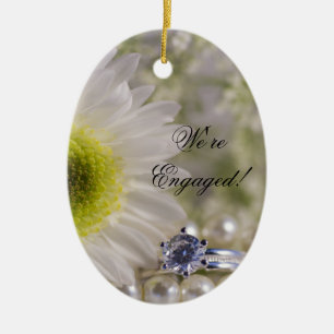 White Daisy en Diamond Ring Verloving Keramisch Ornament