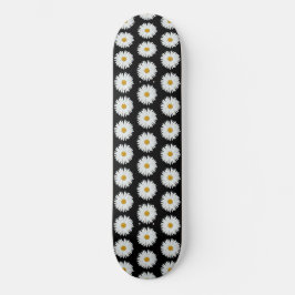White Daisy Floral Pattern on Black Persoonlijk Skateboard