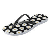 White Daisy Floral Pattern on Black Teenslippers (Schuin)