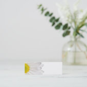 White Daisy Flower Background Gepersonaliseerd Dai Mini Visitekaartje (Staand voorkant)