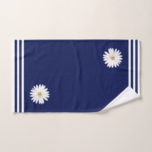 White Daisy Flower & Stripes on Navy Blue Bad Handdoek (Handdoek)