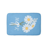 White Daisy Flowers Bouquet Monogram op Blauw Badmat (Voorkant)