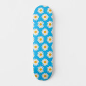 White Daisy Flowers Pattern Skateboard (Voorkant)