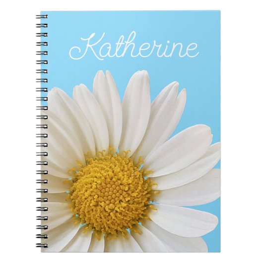 White Daisy op Sky Blue Custom Name Notitieboek (Voorkant)