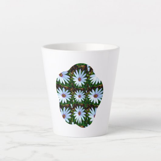 White Daisy Pattern Latte Mok (Voorkant)