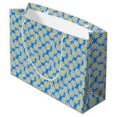White Daisy Pattern on Blue Large Gift Bag Cadeautasje (Achterkant Gekanteld)