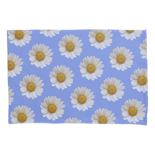 White Daisy Pattern on Light Blue Background Kussensloop (Voorkant)