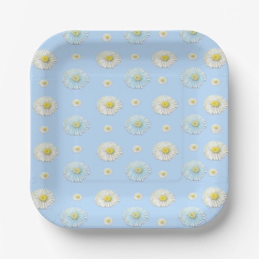 White Daisy Pattern on Light Blue Background Papieren Bordje (Voorkant)