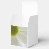 White Daisy Petals Wedding Bedankdoosjes (Geopend)