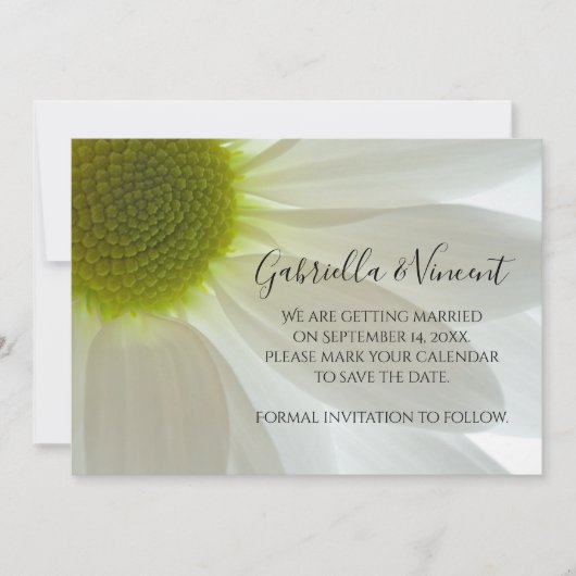 White Daisy Petals Wedding Save the Date (Voorkant)