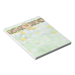 White Daisy's in Green Meadow Monogram Notitieblok