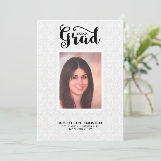 White Damask Black Typography-Afstuderen Kaart (Staand voorkant)