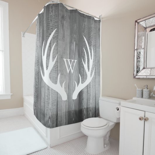 White Deer Antlers Gray Barn Wood Monogram Douchegordijn (In situ)