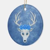  White Deer Head Antlers Rozen op blauw Keramisch Ornament (Links)
