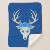 White Deer Head Mysterious Face Antlers Blue Rozen Sherpa Deken (Voorkant)