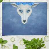 White Deer Head Mysterious Face Blue Eyes Rozen Theedoek (Gevouwen)