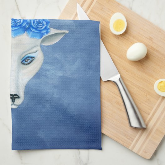White Deer Head Mysterious Face Blue Eyes Rozen Theedoek (Quarter Fold)