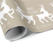 White Deers on beige & Personated Text Kerstmis Cadeaupapier (Rol Hoek)