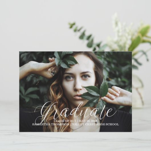 White Delicate Script Photo Afstuderen Aankondiging (Staand voorkant)