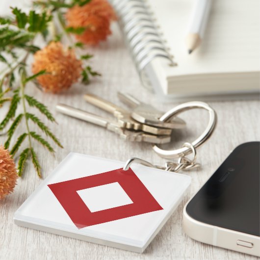 White Diamond, Bold Red Border Sleutelhanger (Voorkant Rechts)