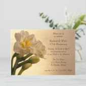 White Double Daffodil Jubileum Party Invitation Kaart (Staand voorkant)