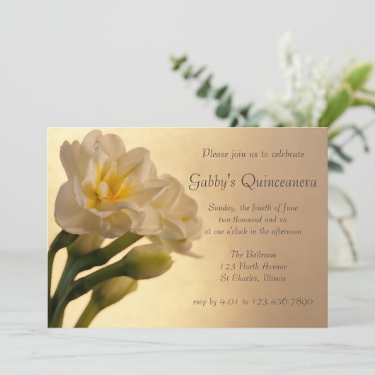 White Double Daffodils Quinceanera Invitation Kaart (Staand voorkant)
