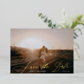 White Elegant Photo QR Code Gold Save Date Folie Uitnodiging (Staand Voorkant)