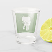 White Elephant on Green Background Custom Text Shot Glas (Achterkant)