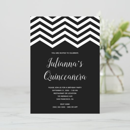 White en Black Chevron Trim Quinceañera Birthday Kaart (Staand voorkant)