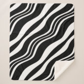 White en Black Diagonal Wavy Lines Pattern Sherpa Deken (Voorkant)