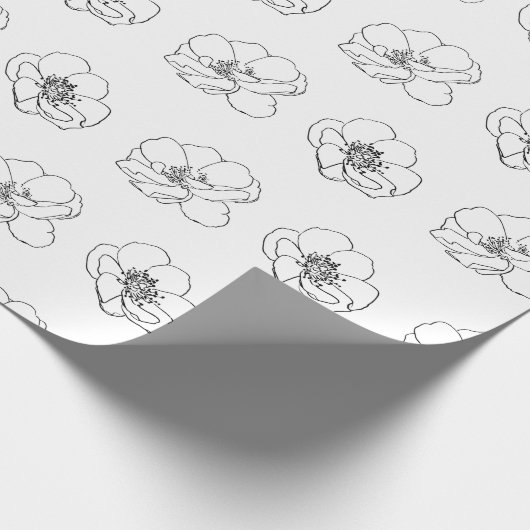 White en Black Floral Cadeaupapier (Hoek)