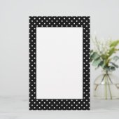 White en Black Polka Dot Pattern Briefpapier (Staand voorkant)