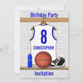 White en Blue Basketball Jersey Birthday Party Kaart (Voorkant)