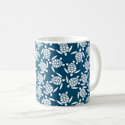 White en Blue Coastal Style Turtle Pattern Koffiemok (Voorkant rechts)