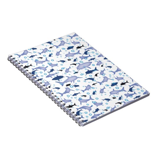 White en Blue Shark Silhouette Pattern Notitieboek (Rechterzijde)
